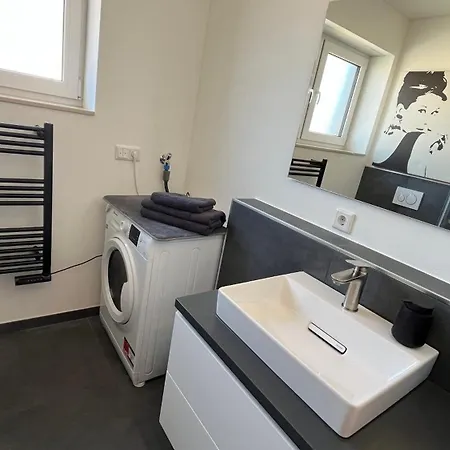 Neue Und Modische Im Duisburger Sueden Duisburgo